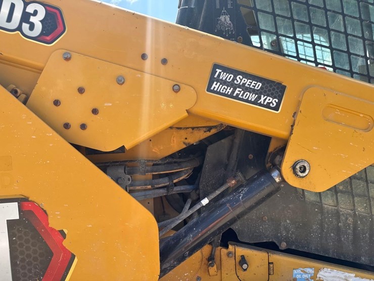 2020-caterpillar-289d3-image-19