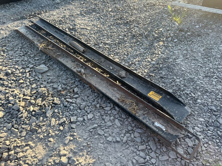 #2074-•-84"-skid-steer-forks-inv#:-24898-image-2