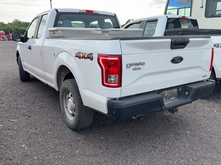2015-ford-f150-image-11