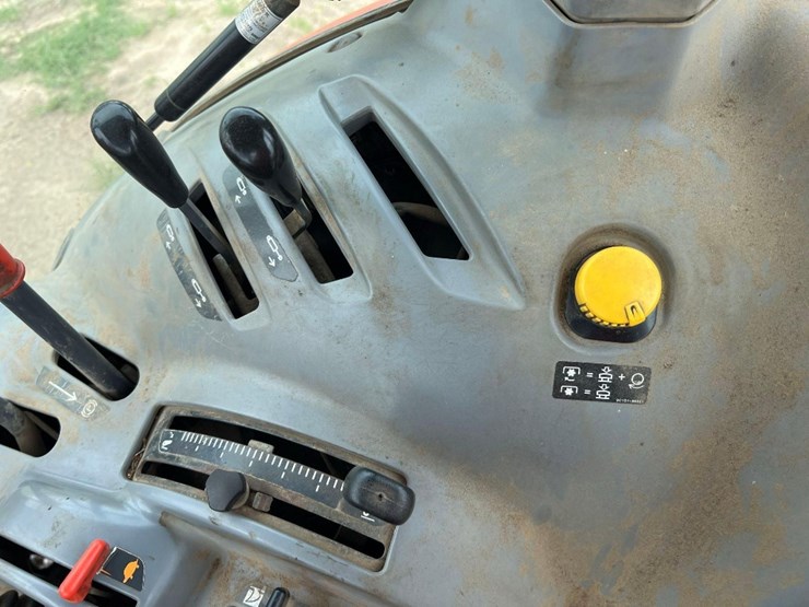 2018-kubota-la1854-image-32