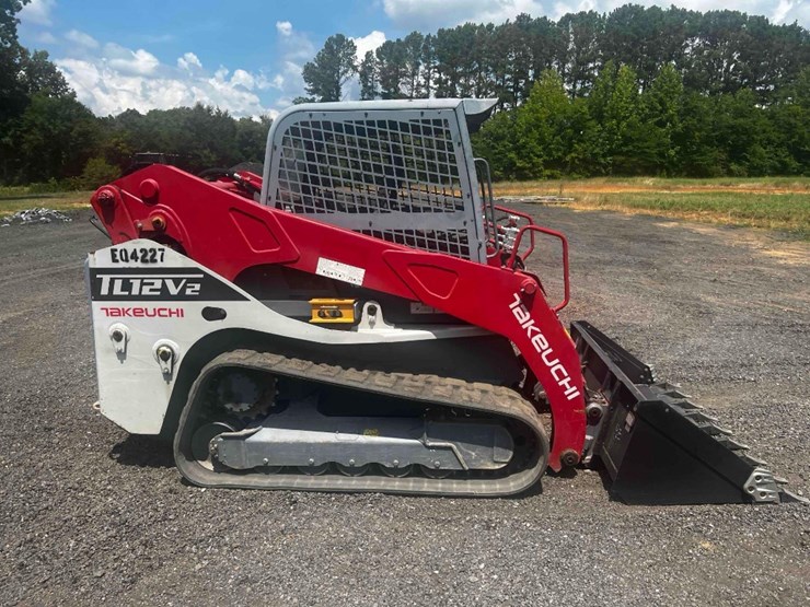 2021-takeuchi-tl12v2-image-1
