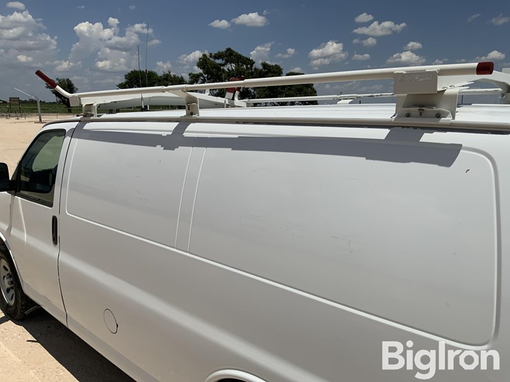 2014-chevrolet-express-1500-image-10