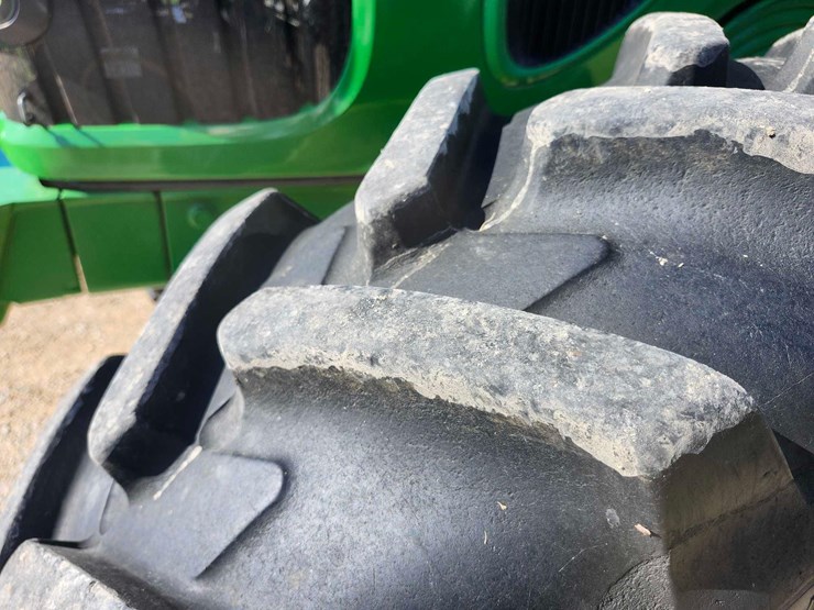 2011-john-deere-7430-premium-image-34