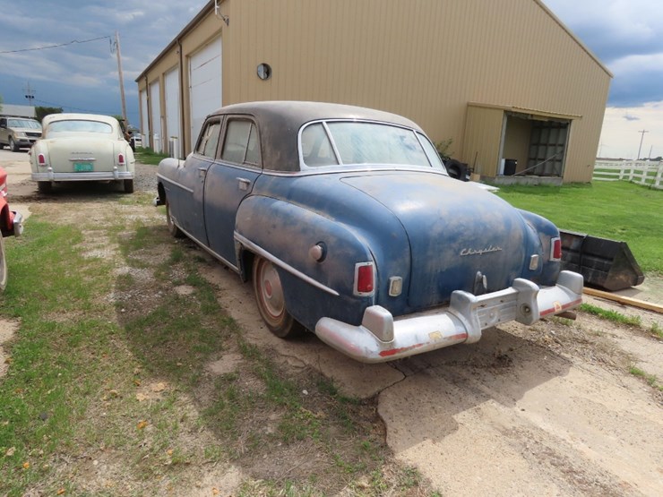 1949-chrysler-windsor-4dr-sedan-image-5