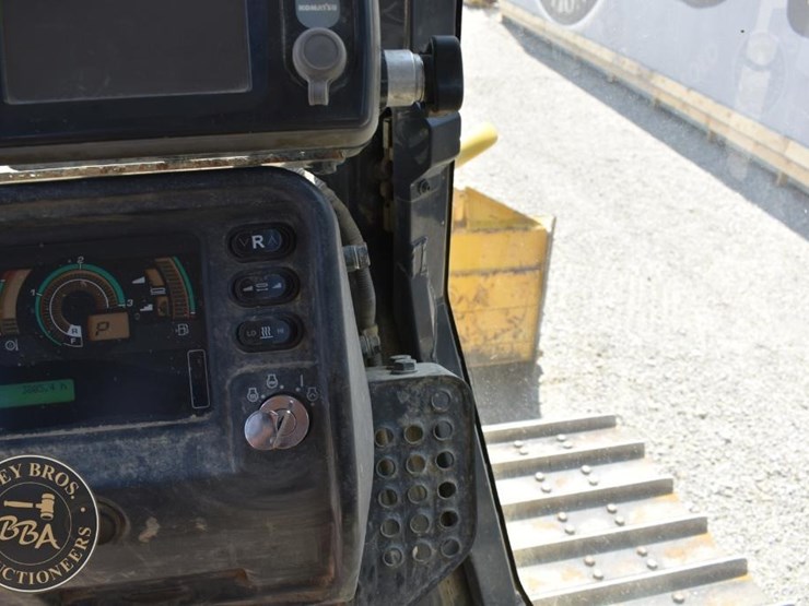 2014-komatsu-d51exi-22-image-74
