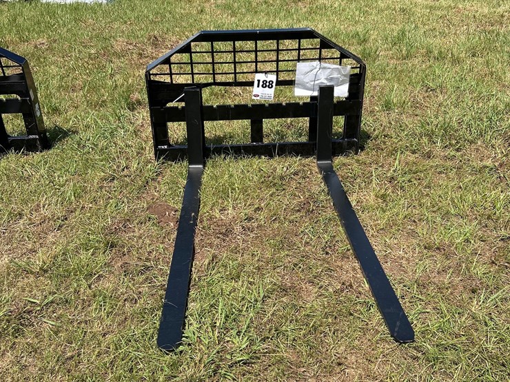 #188-•-skid-steer-forks-image-1
