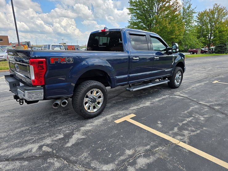 2017-ford-f350-image-28