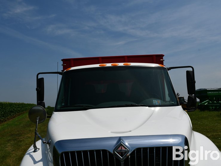 2004-international-durastar-4300-image-10