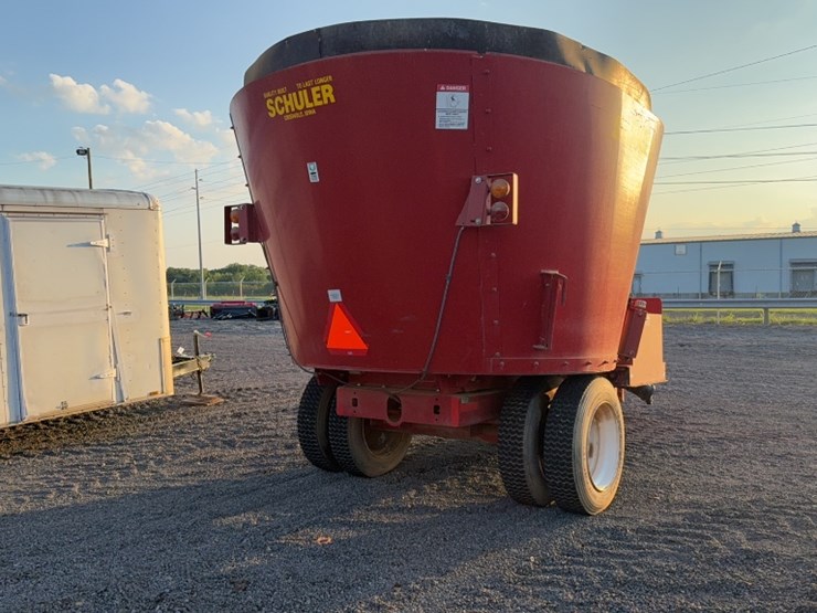 #3033-•-schuler-5020-tub-grinder-/-mixer-wagon-image-7