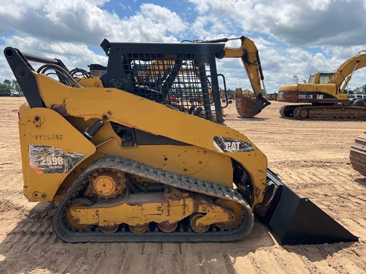 2012-caterpillar-259b3-image-5