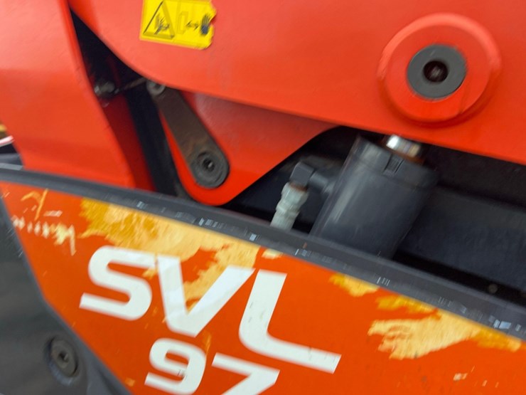 kubota-svl97-2-image-14