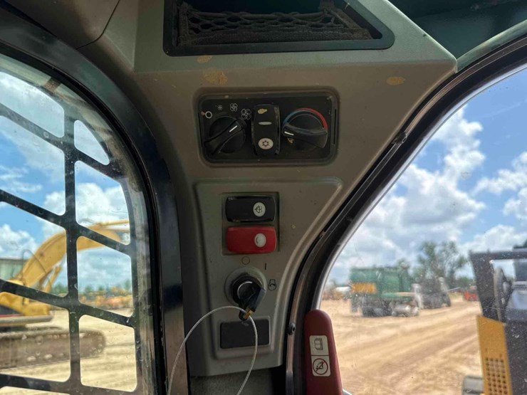 2019-caterpillar-289d-image-25