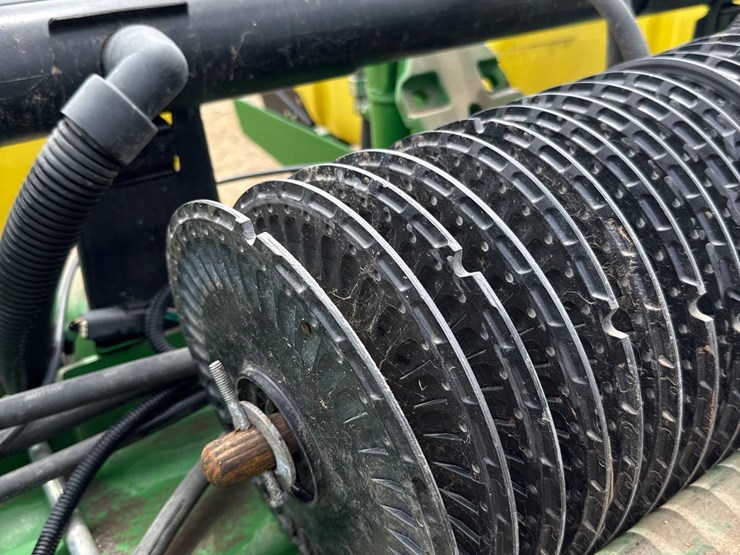 john-deere-1770nt-image-29