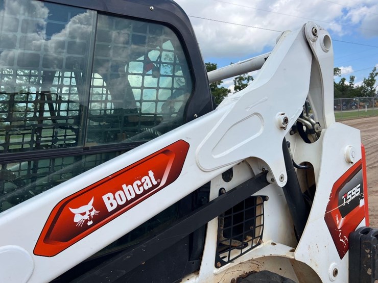 2022-bobcat-t595-image-19