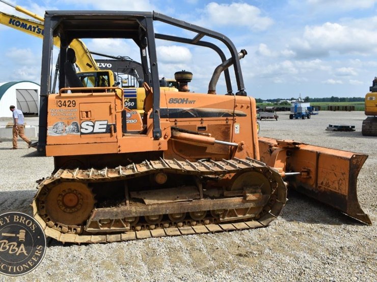 2002-case-850h-wt-image-18