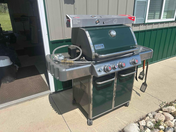 weber-genesis-grill-image-4