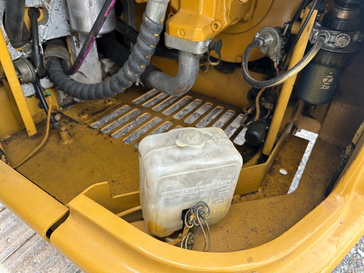 2015-caterpillar-306e-image-41