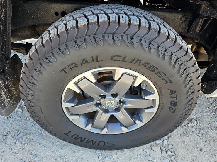 2016-nissan-frontier-image-54