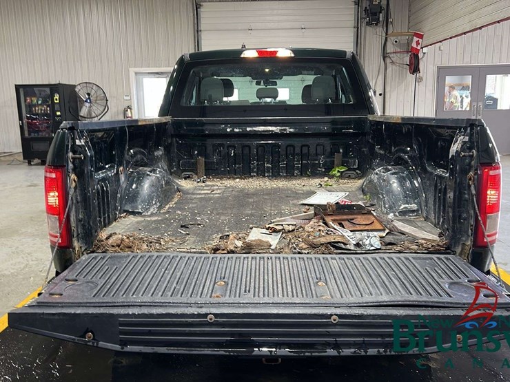 2016-ford-f150-image-12