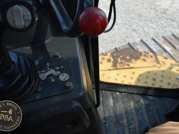 2019-deere-750k-lgp-image-82