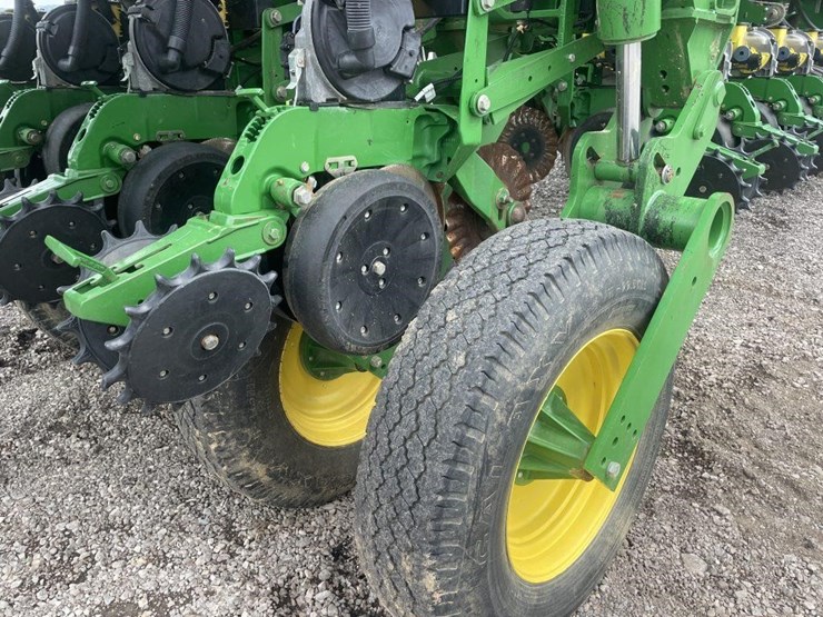 2012-john-deere-1790-image-21