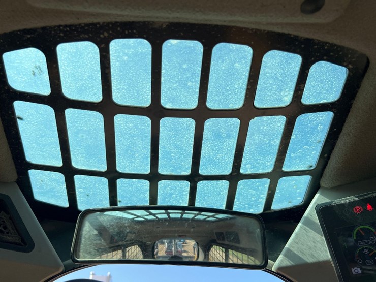 2019-caterpillar-262d3-image-24