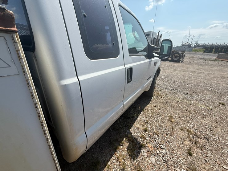 2003-ford-f350-image-19