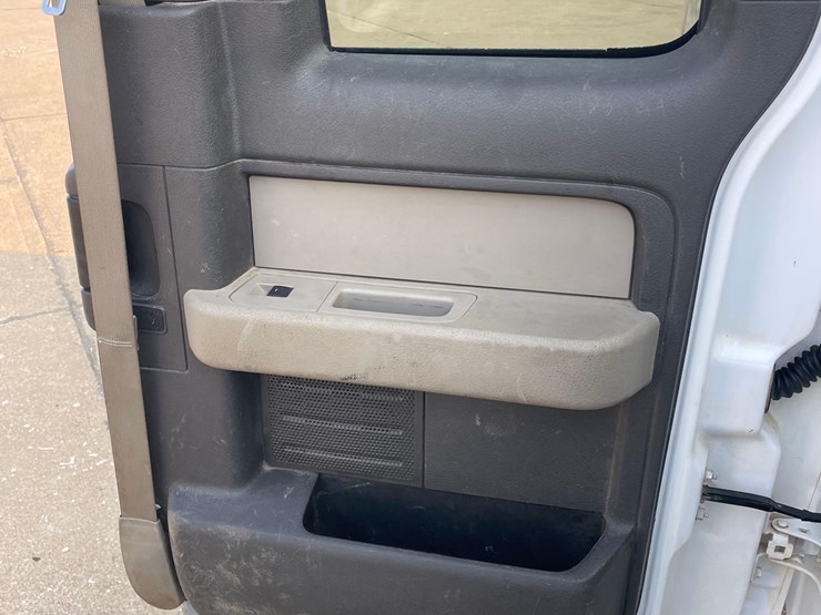 2010-ford-f150-xl-image-28