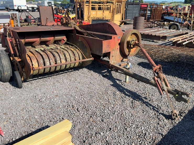 3593-new-holland-66-image-2