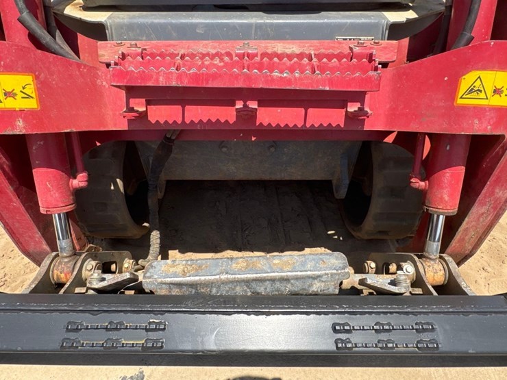 takeuchi-tl8r2-image-21