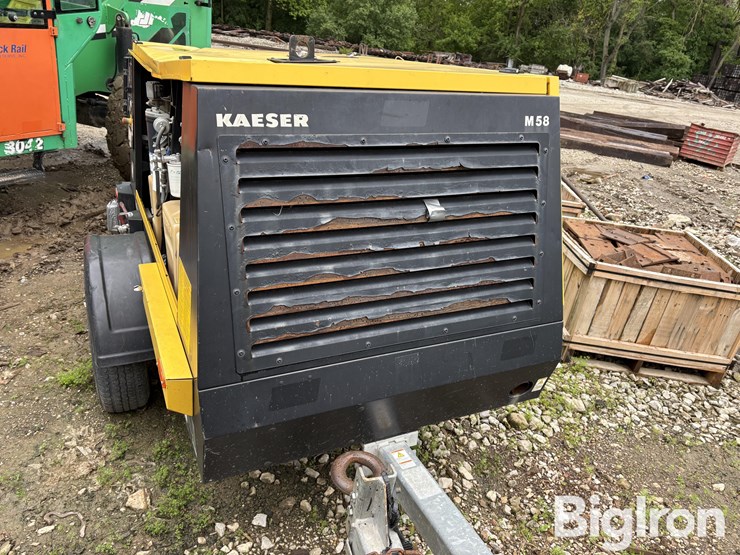 2019-kaeser-mobilair-m58-portable-air-compressor-image-2