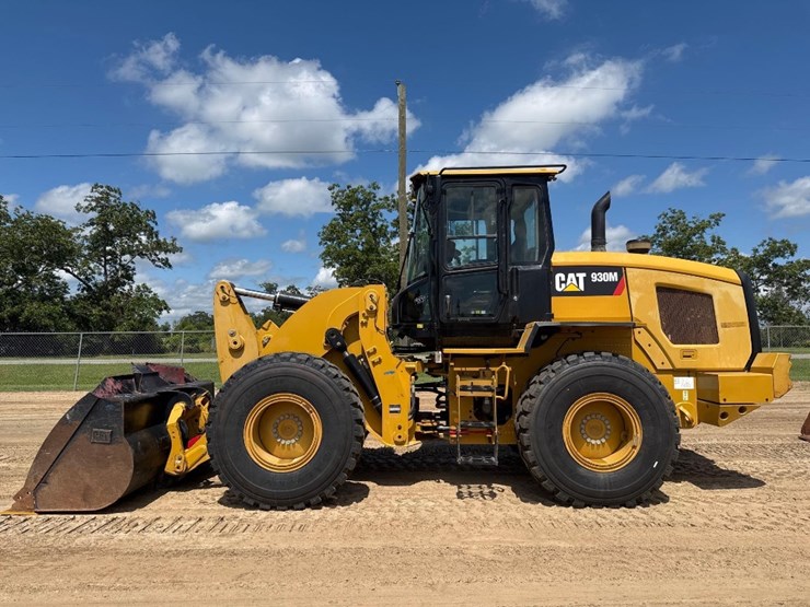 2019-caterpillar-930m-image-1