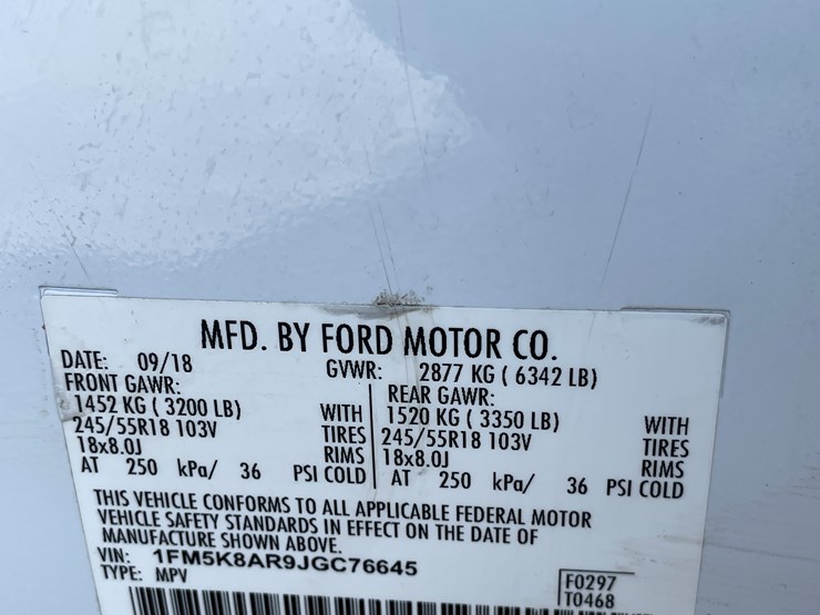 2018-ford-explorer-image-28