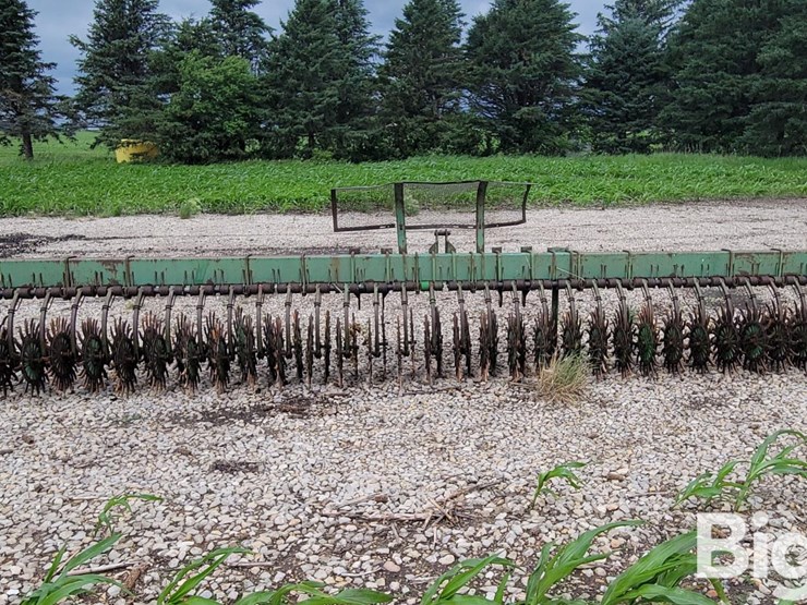 john-deere-400-image-6