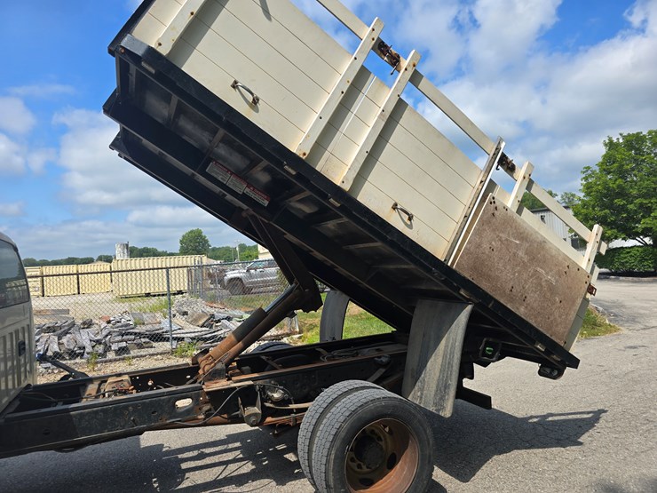 2011-ford-f550-image-85