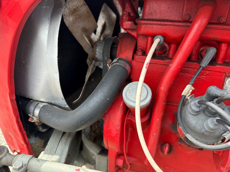 massey-ferguson-30-image-34