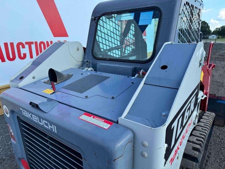 2021-takeuchi-tl6r-image-43