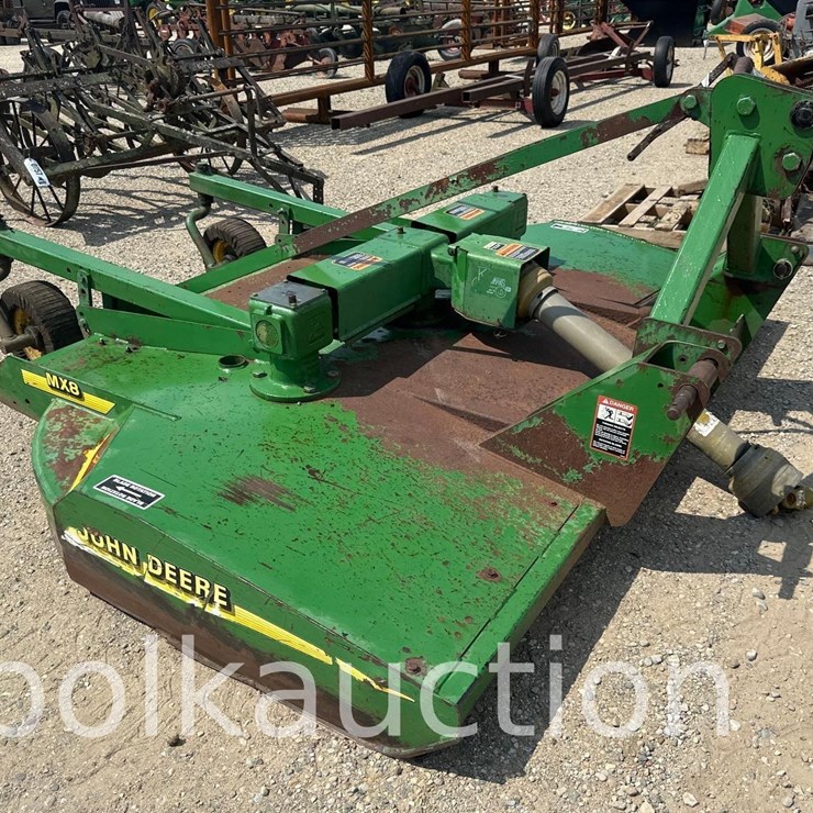 JOHN DEERE MX8