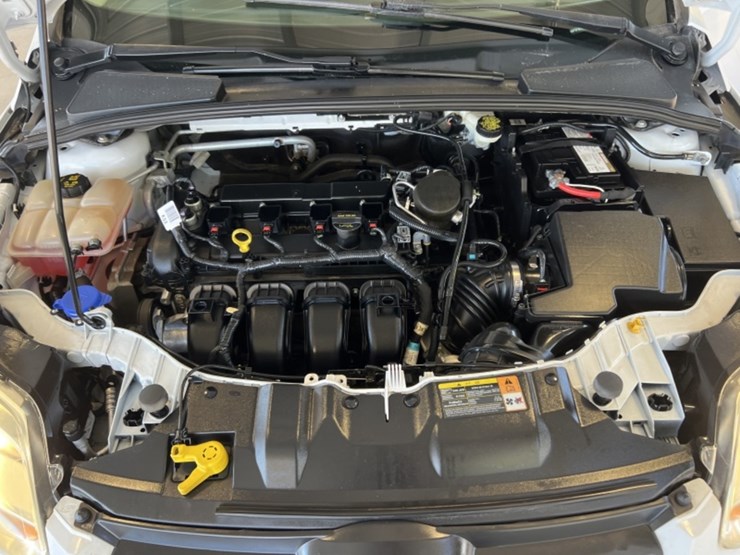 2014-ford-focus-se-sdn-image-11