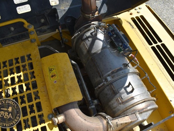 2014-komatsu-pc360-lc-10-image-62