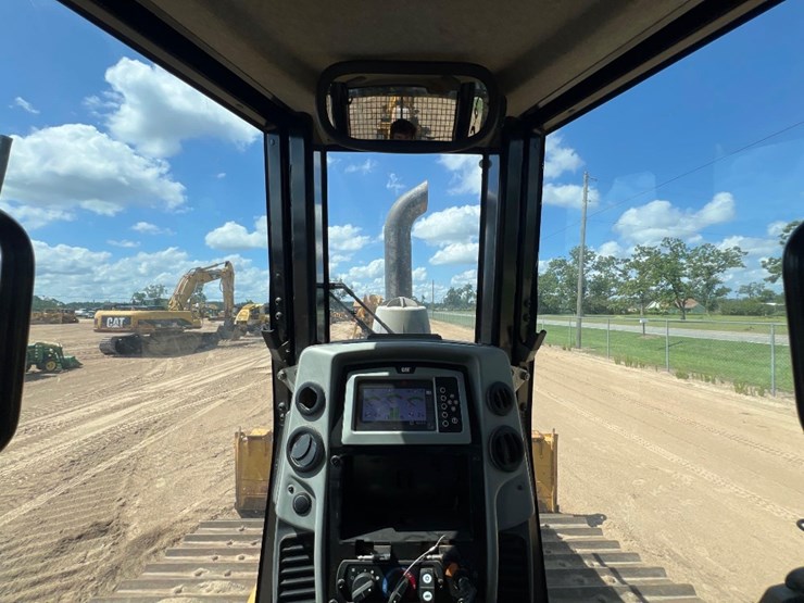 2019-caterpillar-d6n-lgp-image-41