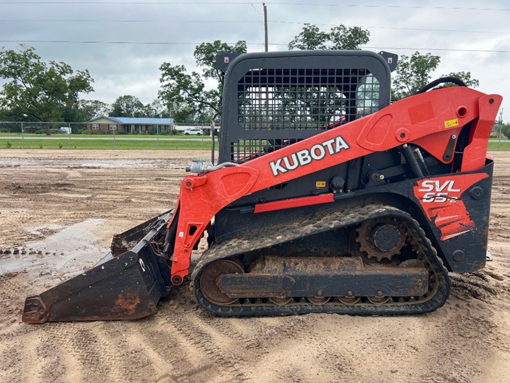 2019-kubota-svl65-2-image-1