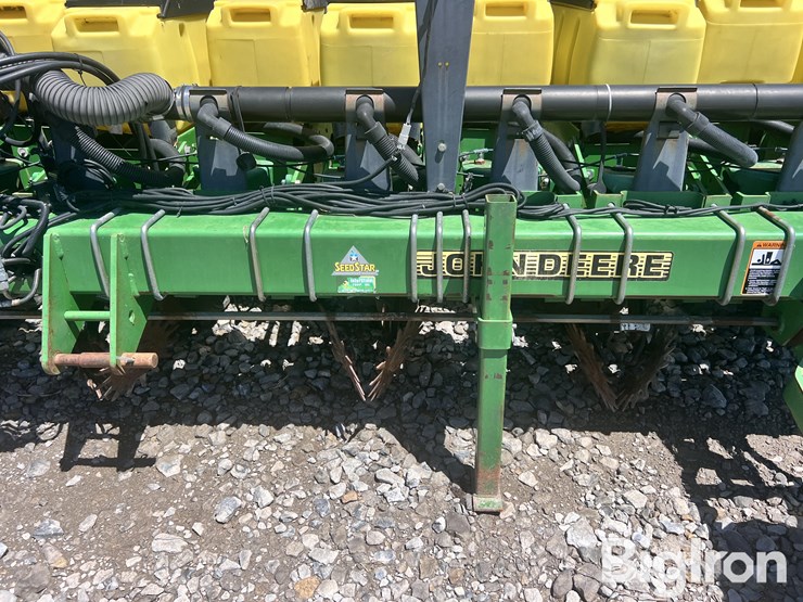 john-deere-1730-image-18