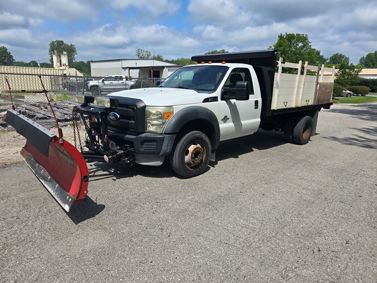 2011-ford-f550-image-4