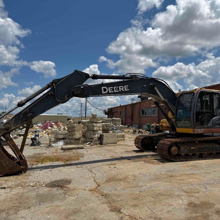 2014 DEERE 210G LC