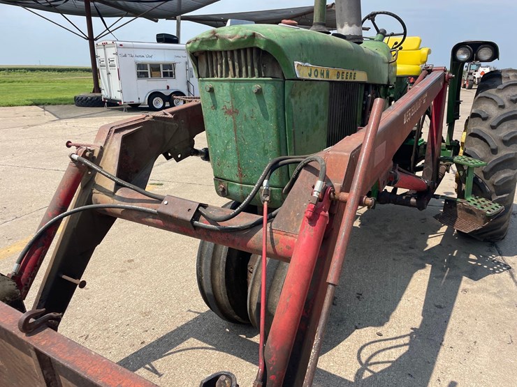 john-deere-3010-image-20