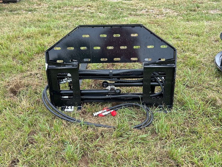#179-•-skid-steer-side-shift-fork-image-2