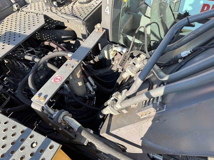2019-volvo-ec350-excavator-image-31