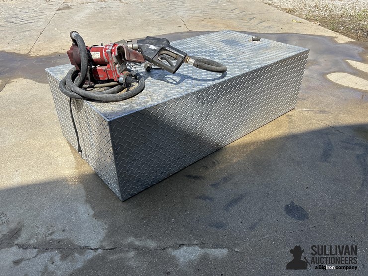 aluminum-140-gal-pickup-fuel-transfer-tank-image-1