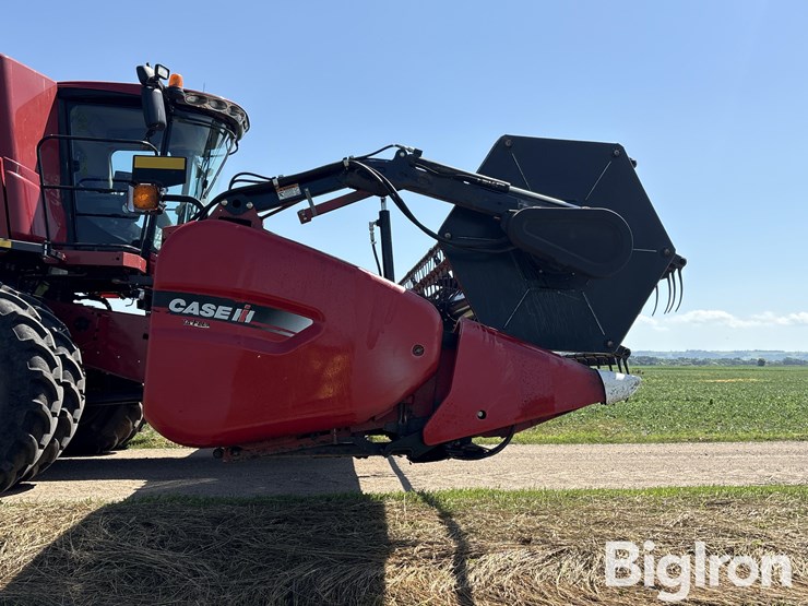2011-case-ih-3020-image-4